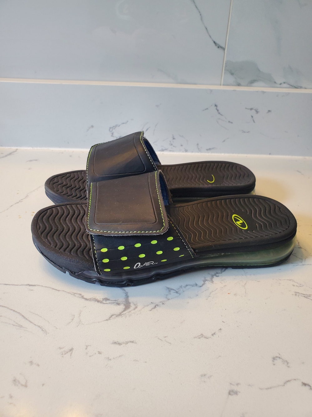Athletic Works O2 Air adjustable slide Sandals boys size 3/4